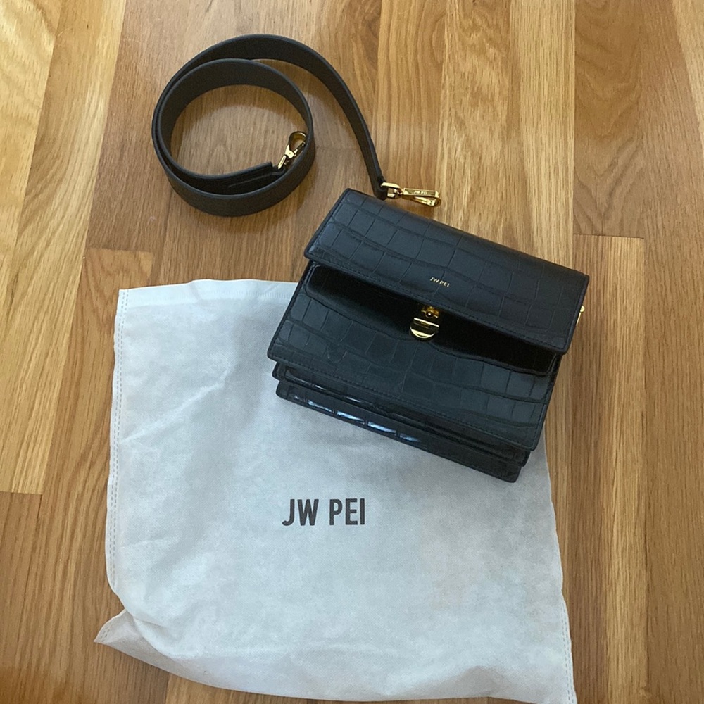 JW PEI Bag